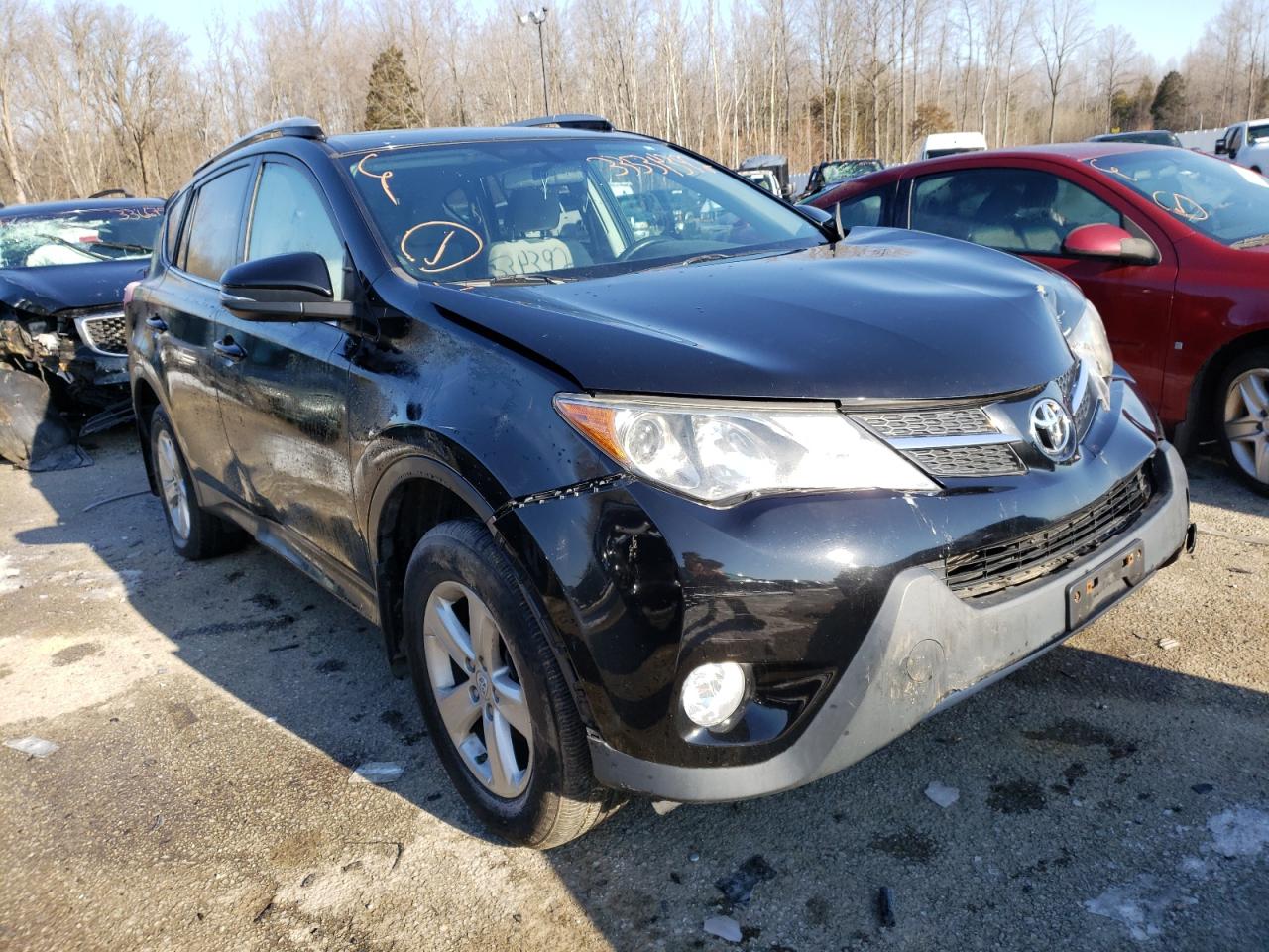 TOYOTA RAV4 XLE 2014 with VIN 2T3RFREV4EW163896 - Photo from auction
