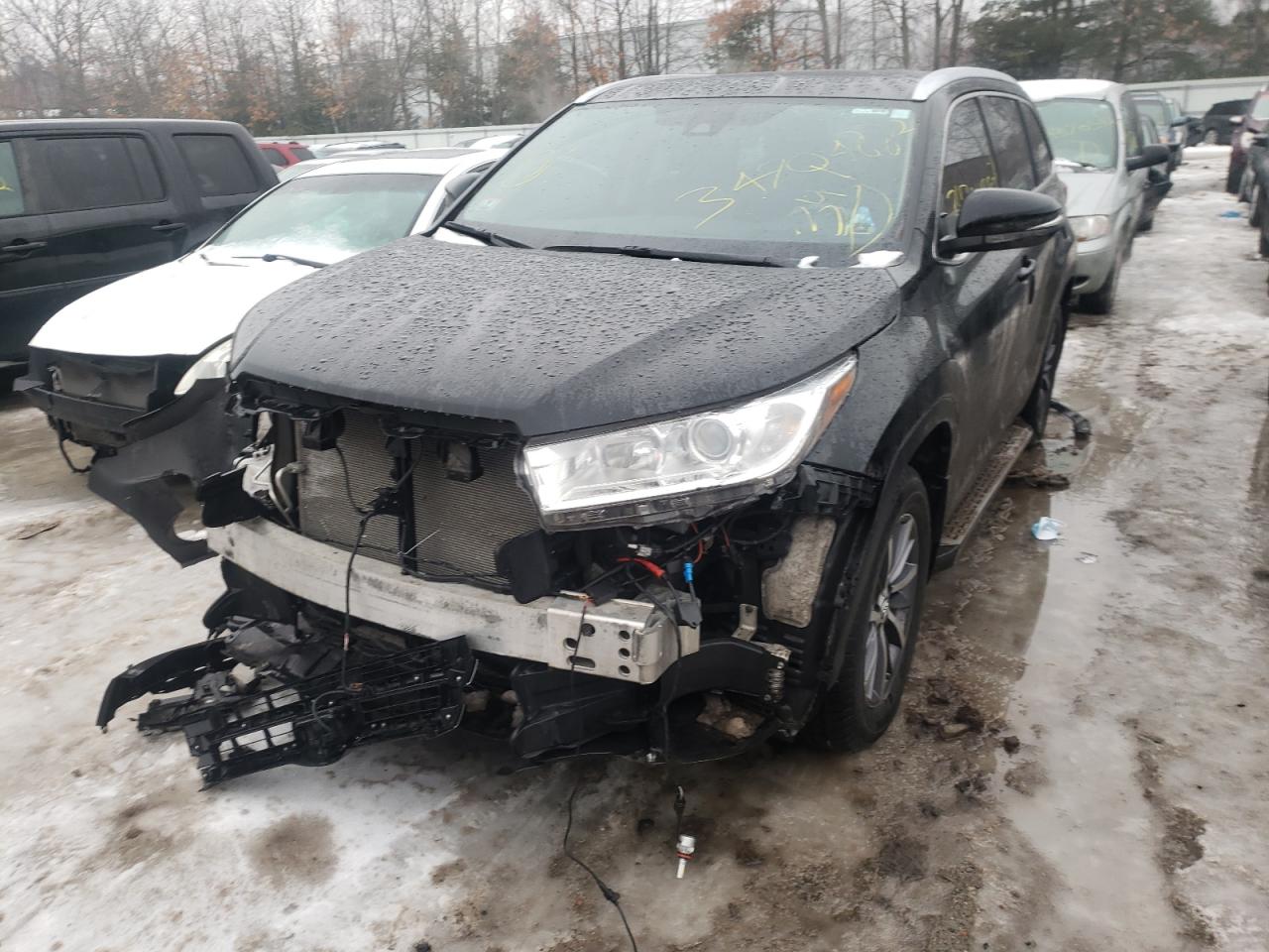 Photo 2 from auction – 2019 TOYOTA HIGHLANDER with VIN 5TDJZRFH7KS925340