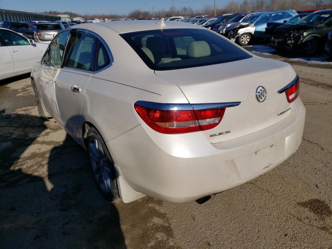 Photo 3 from auction – 2014 BUICK VERANO with VIN 1G4PP5SK2E4112753