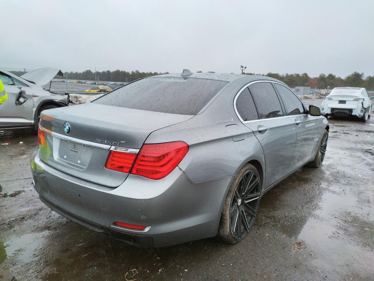 Photo 4 from auction – 2011 BMW 750 I with VIN WBAKX6C56BC197124