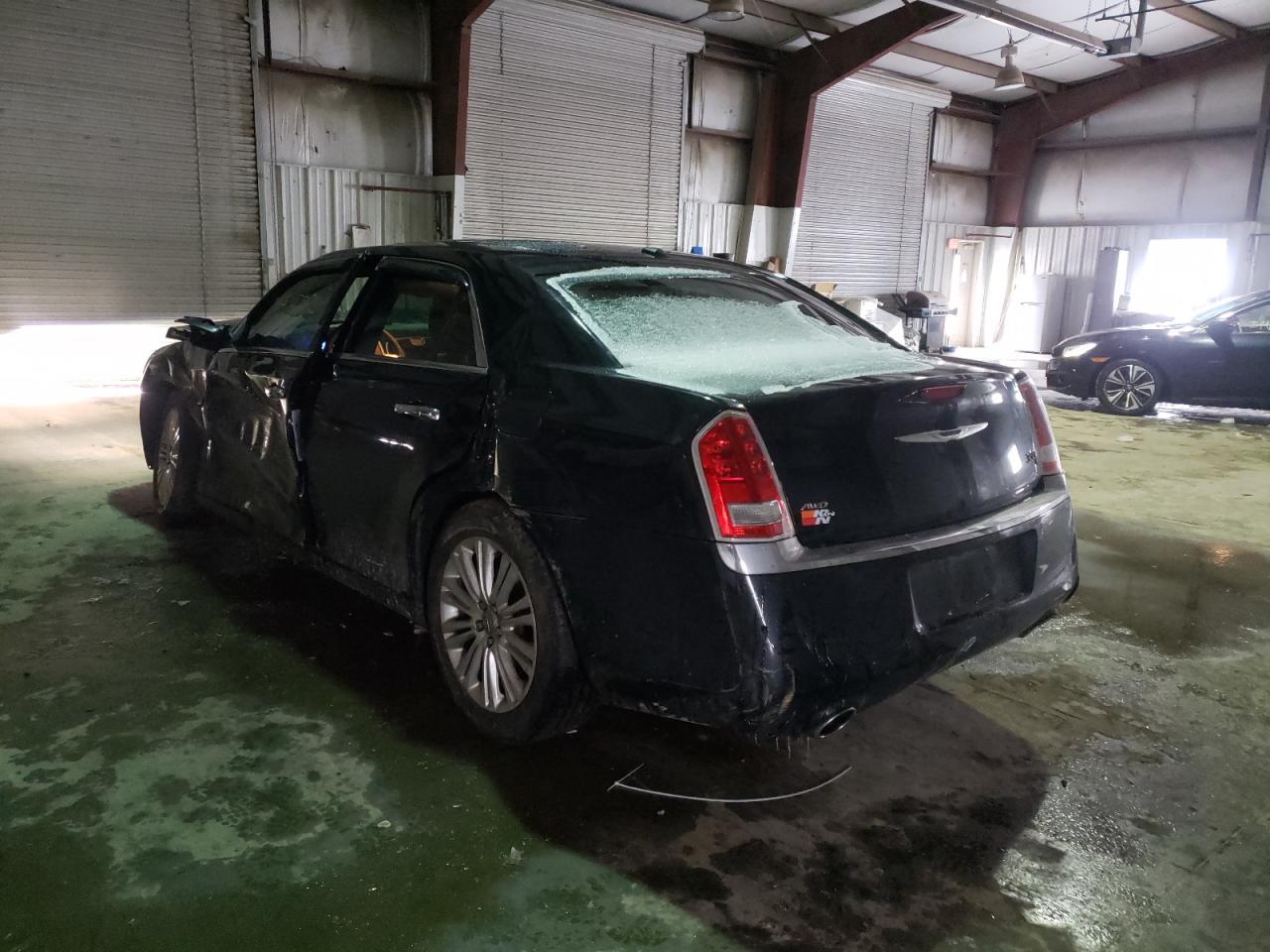 Photo 3 from auction – 2014 CHRYSLER 300C with VIN 2C3CCAKT3EH365930