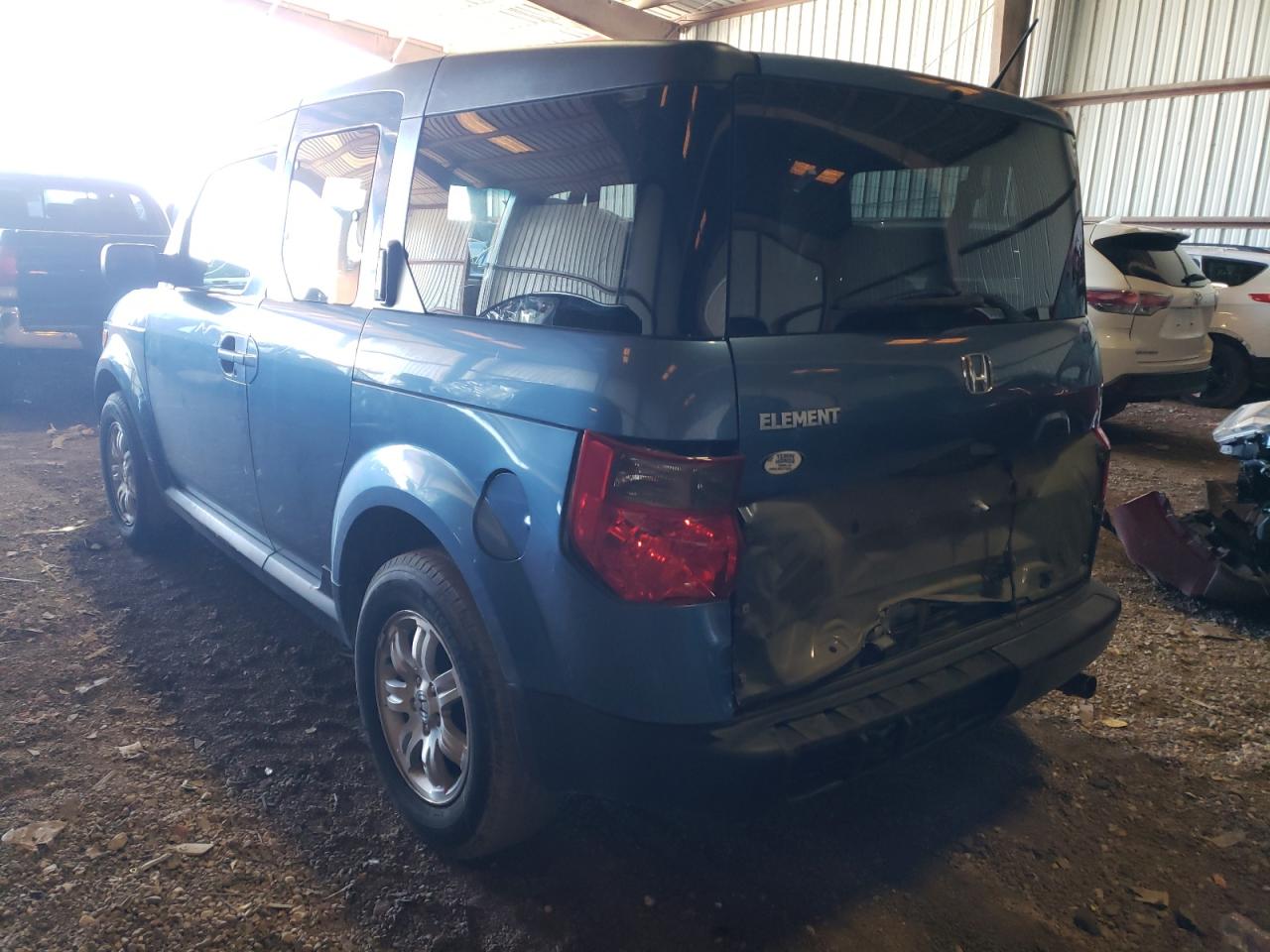 Photo 3 from auction – 2006 HONDA ELEMENT EX with VIN 5J6YH18736L012728