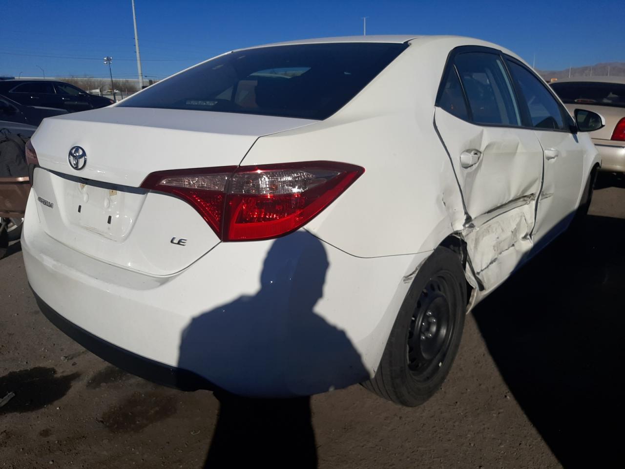 Photo 4 from auction – 2017 TOYOTA COROLLA L with VIN 5YFBURHE7HP655422