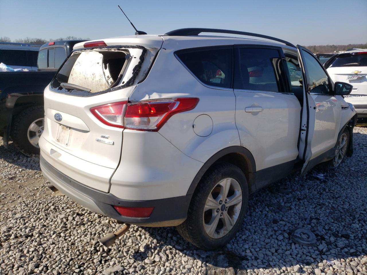Photo 4 from auction – 2014 FORD ESCAPE SE with VIN 1FMCU0GX8EUC57102