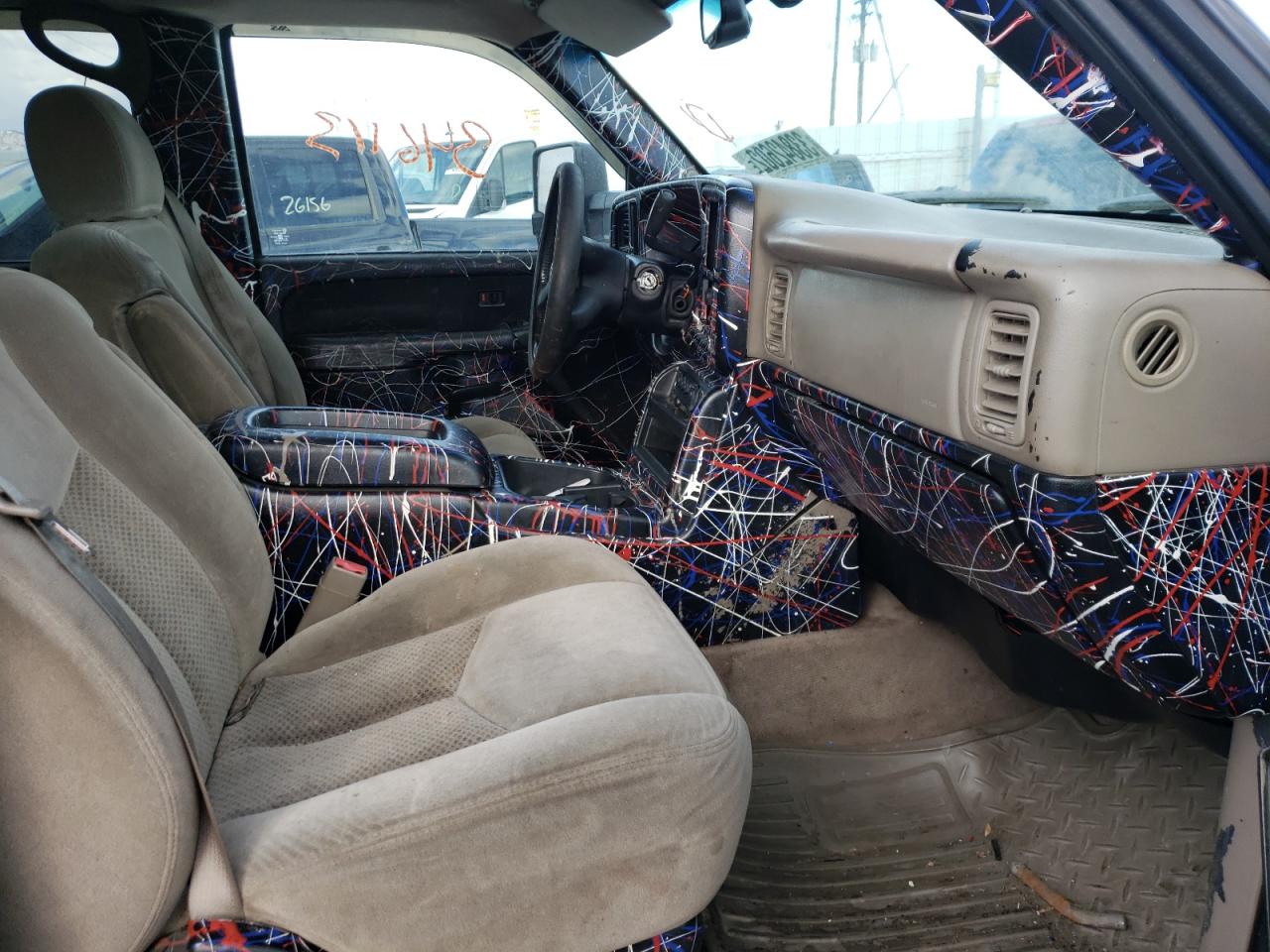 Photo 5 from auction – 2003 CHEVROLET SILVERADO with VIN 1GCHC23U33F177745