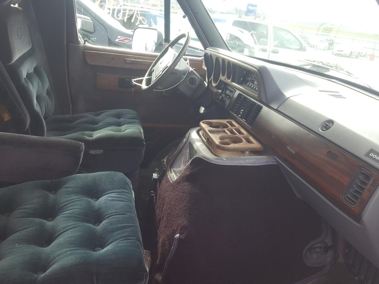 Photo 5 from auction – 1995 DODGE RAM VAN B2 with VIN 2B6HB21YXSK500637