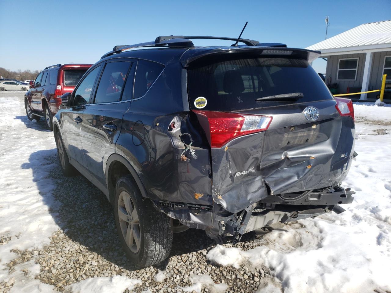 Photo 3 from auction – 2013 TOYOTA RAV4 with VIN JTMWFREV3DD014541