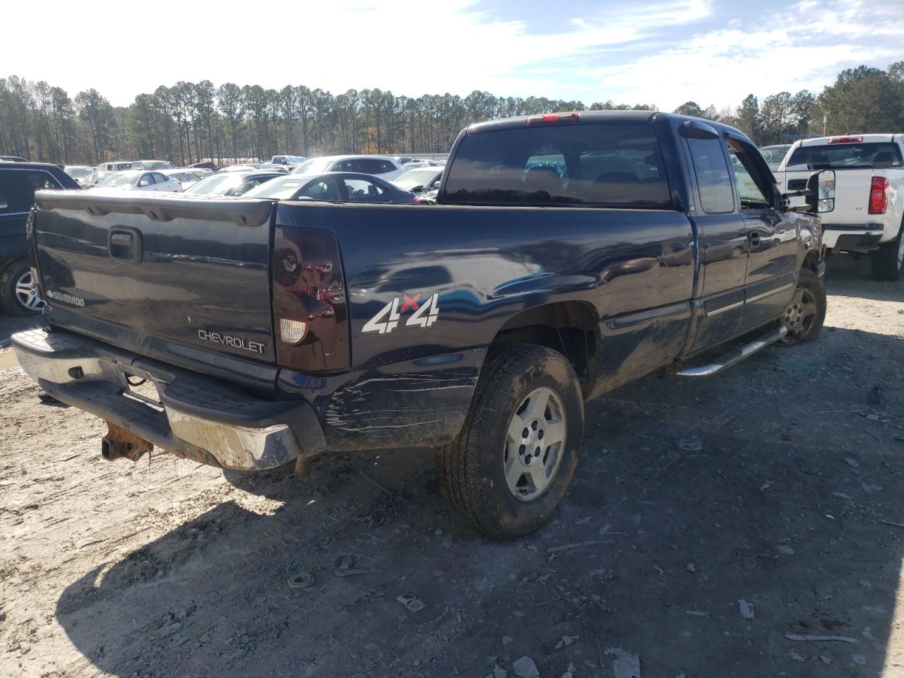 Photo 4 from auction – 2005 CHEVROLET SILVERADO with VIN 1GCEK19Z45E239133