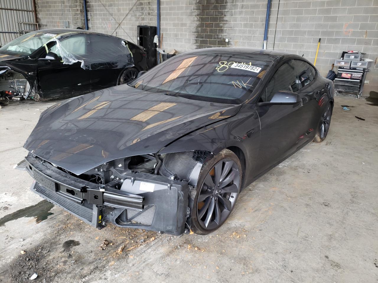 Photo 2 from auction – 2017 TESLA MODEL S with VIN 5YJSA1E26HF228944