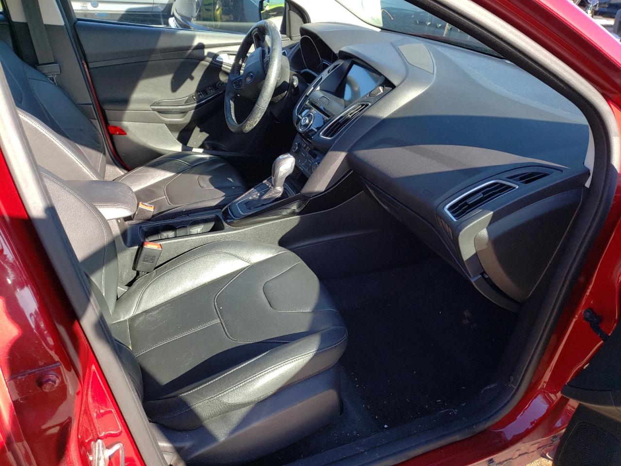 Photo 5 from auction – 2016 FORD FOCUS TITA with VIN 1FADP3N23GL208154