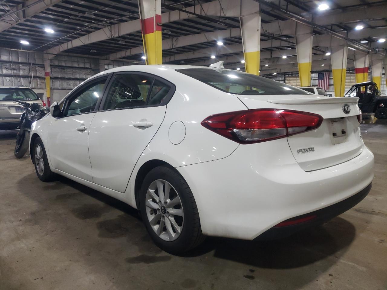 Photo 3 from auction – 2017 KIA FORTE LX with VIN 3KPFL4A72HE036442