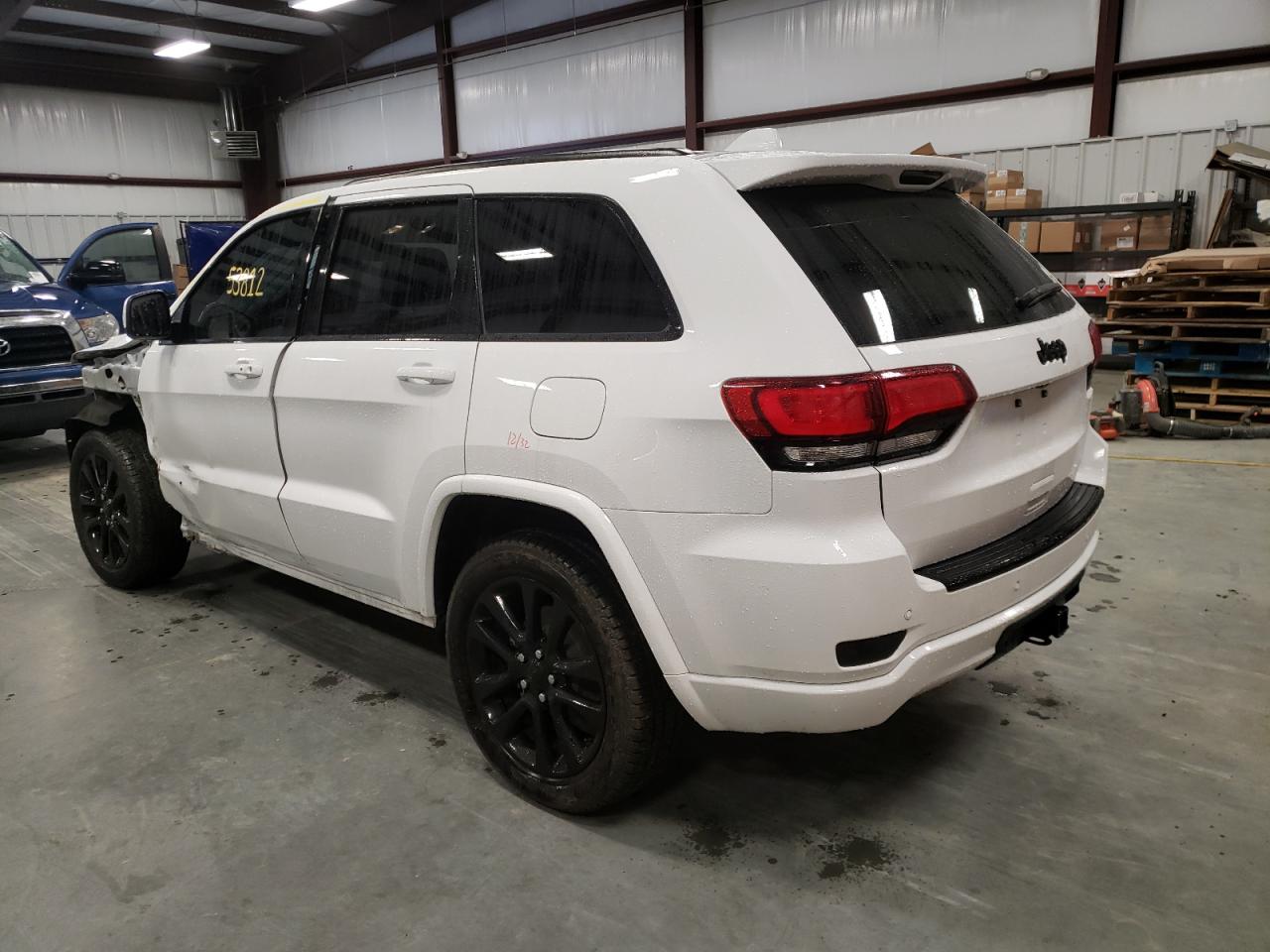 Photo 3 from auction – 2017 JEEP GRAND CHER with VIN 1C4RJFAG0HC922362