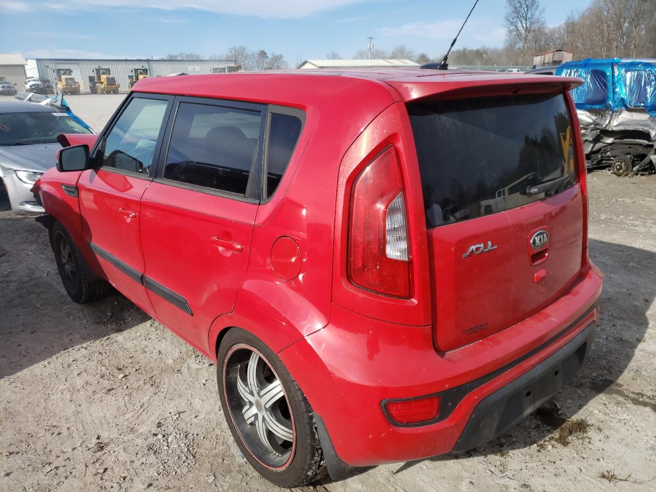 Photo 3 from auction – 2013 KIA SOUL + with VIN KNDJT2A61D7549732