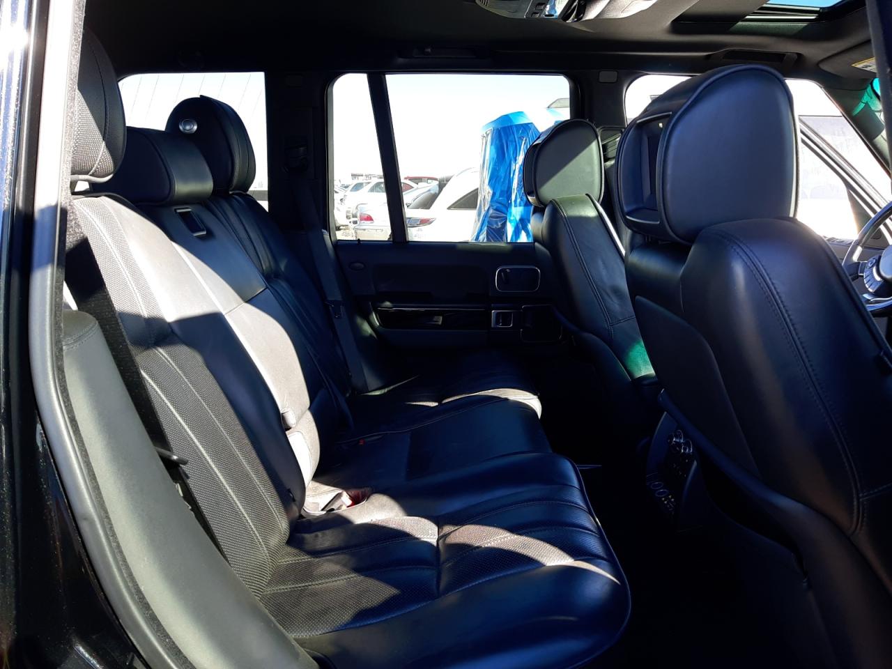 Photo 6 from auction – 2011 LAND ROVER RANGE ROVE with VIN SALMF1E44BA337455