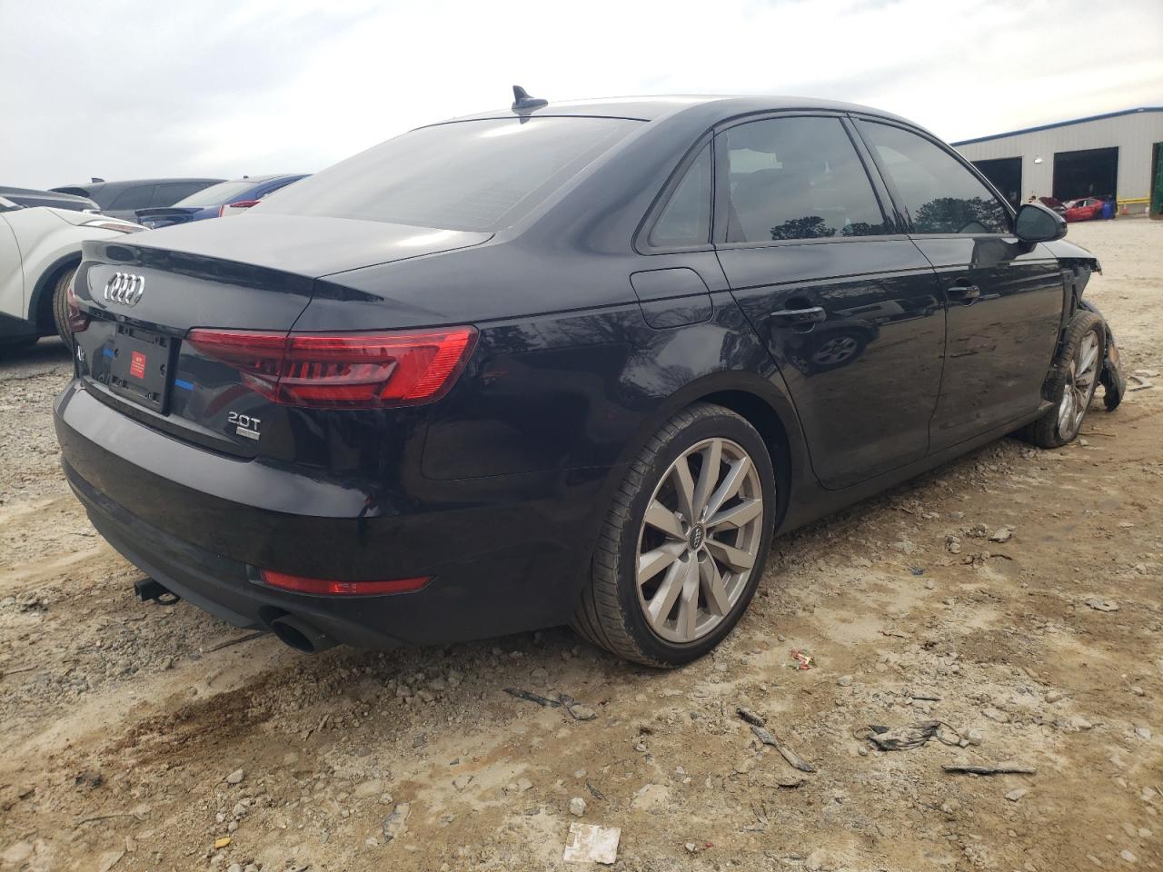 Photo 4 from auction – 2017 AUDI A4 ULTRA P with VIN WAUGMAF42HN045407