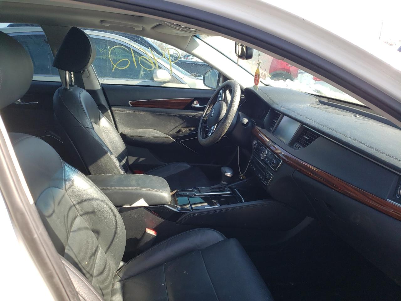 Photo 5 from auction – 2017 KIA CADENZA PR with VIN KNALC4J12H5043477