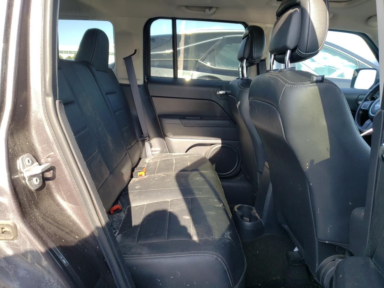 Photo 6 from auction – 2016 JEEP PATRIOT with VIN 1C4NJRAB7GD625909
