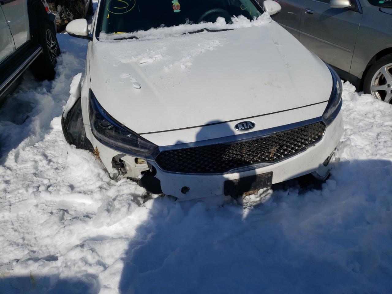Photo 9 from auction – 2017 KIA CADENZA PR with VIN KNALC4J12H5043477
