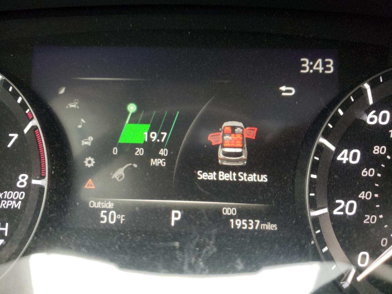 Photo 8 from auction – 2020 TOYOTA HIGHLANDER with VIN 5TDDZRBH4LS004875