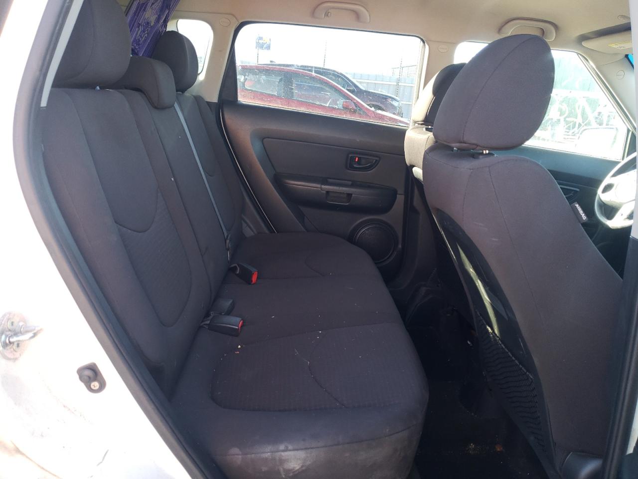 Photo 6 from auction – 2013 KIA SOUL with VIN KNDJT2A5XD7532337