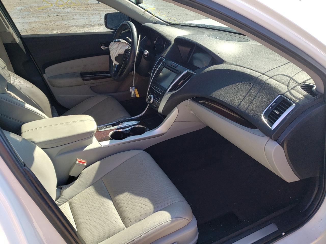 Photo 5 from auction – 2015 ACURA TLX TECH with VIN 19UUB2F59FA020410