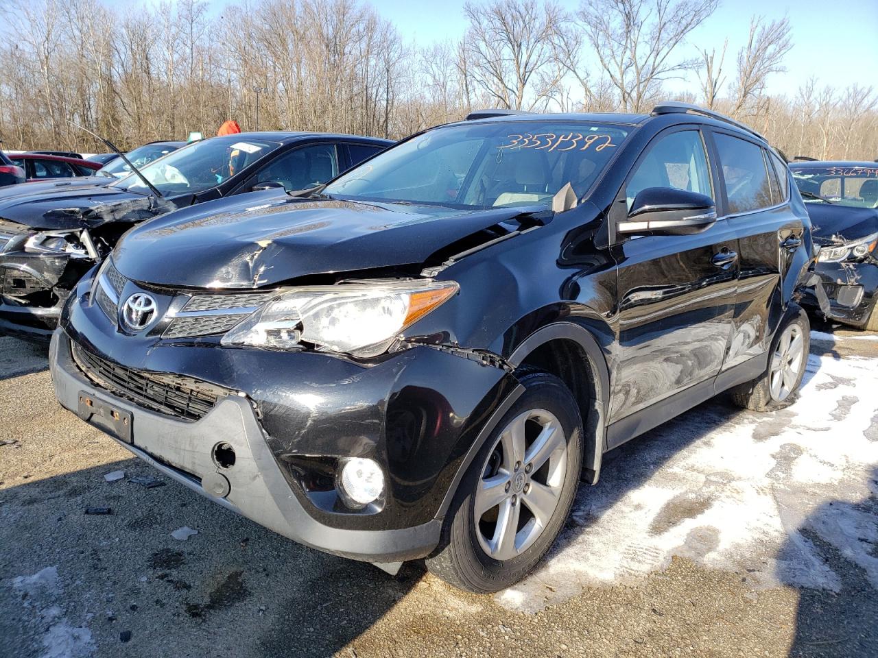 Photo 2 from auction – 2014 TOYOTA RAV4 XLE with VIN 2T3RFREV4EW163896