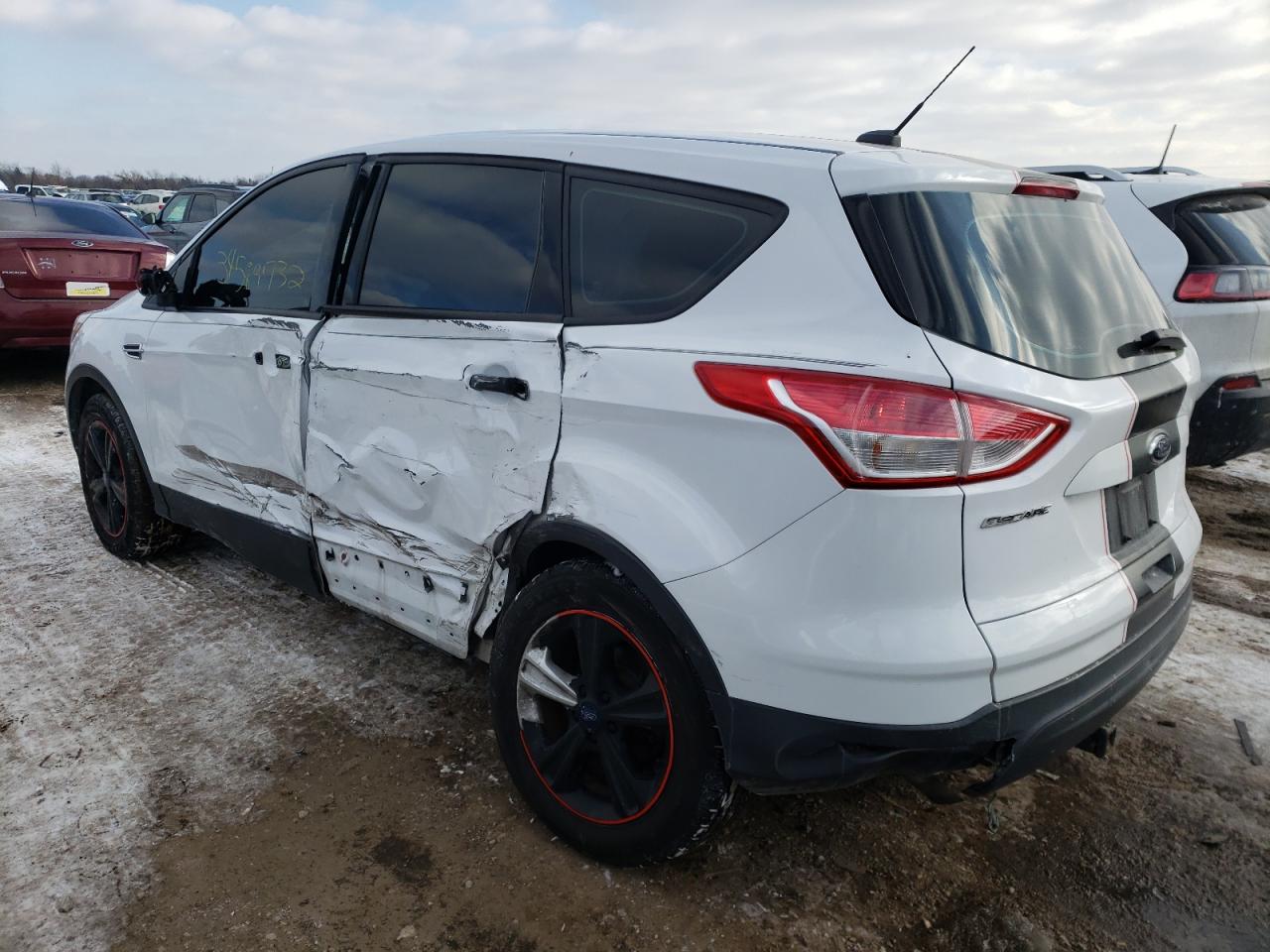 Photo 3 from auction – 2016 FORD ESCAPE S with VIN 1FMCU0F78GUA74271