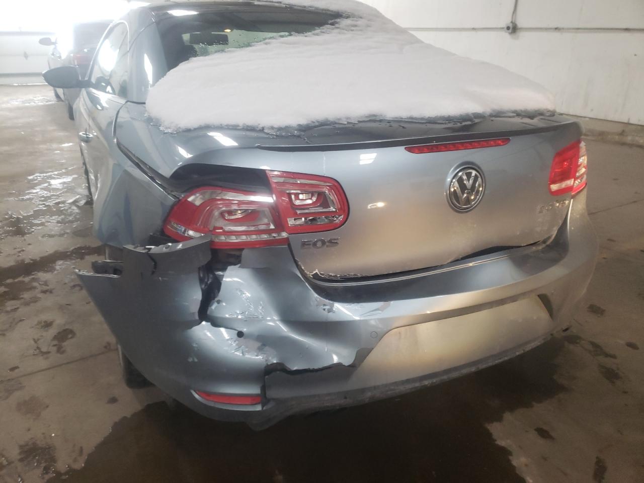 Photo 9 from auction – 2013 VOLKSWAGEN EOS LUX with VIN WVWFW8AH9DV004200
