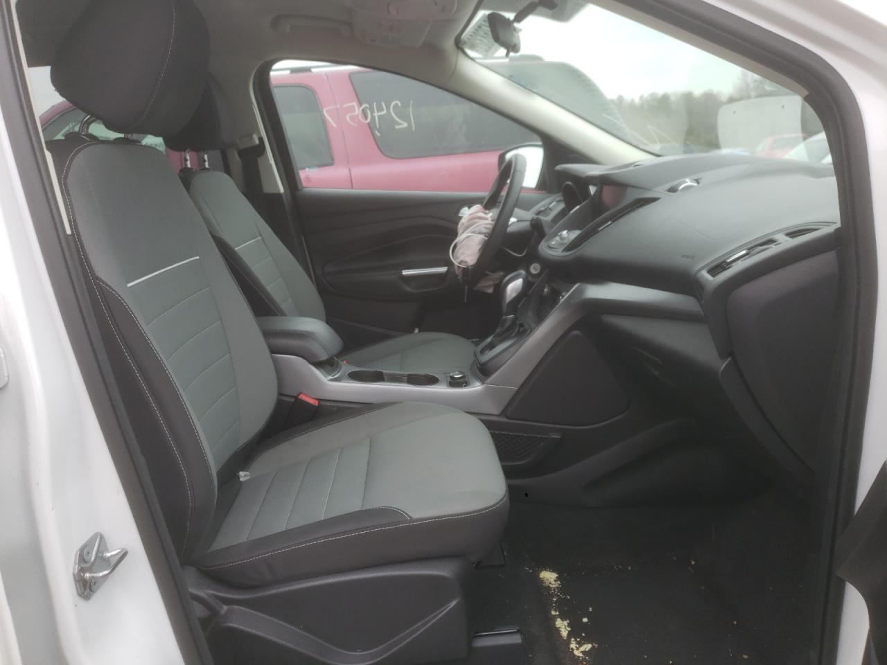Photo 5 from auction – 2015 FORD ESCAPE SE with VIN 1FMCU0G91FUB68216