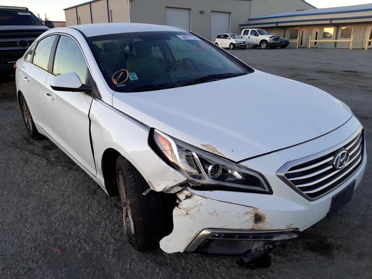Photo 20 from auction – 2015 HYUNDAI SONATA SE with VIN 5NPE24AF2FH014049