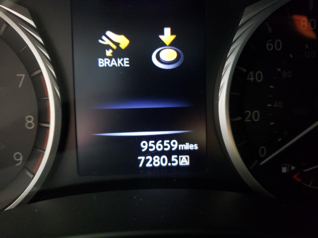Photo 8 from auction – 2018 INFINITI Q50 LUXE with VIN JN1EV7AP1JM591674