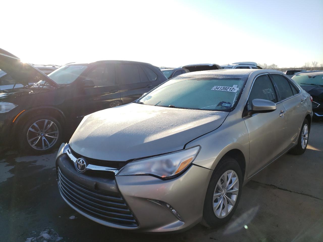 Photo 2 from auction – 2015 TOYOTA CAMRY LE with VIN 4T4BF1FK6FR492932