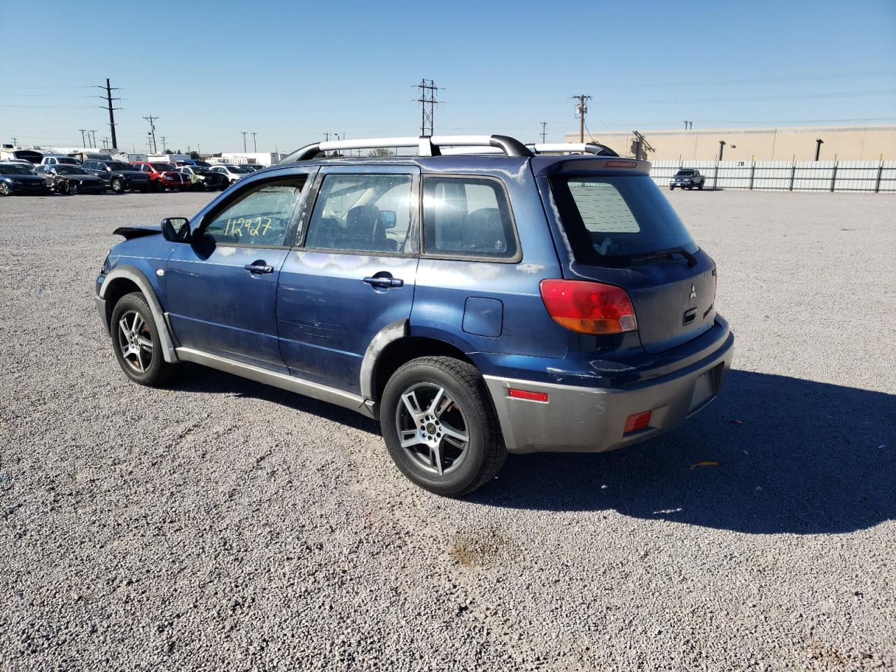 Photo 3 from auction – 2003 MITSUBISHI OUTLANDER with VIN JA4LX31G43U040112
