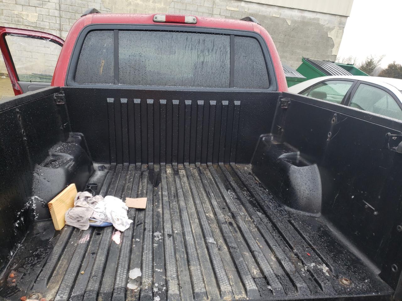 Photo 9 from auction – 2004 FORD EXPLORER S with VIN 1FMZU77KX4UB10012