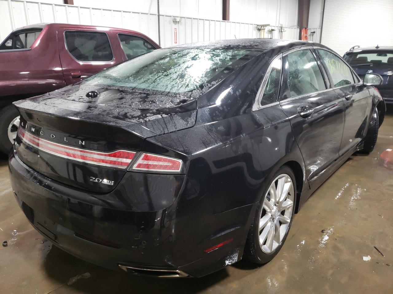 Photo 4 from auction – 2014 LINCOLN MKZ with VIN 3LN6L2J9XER821197