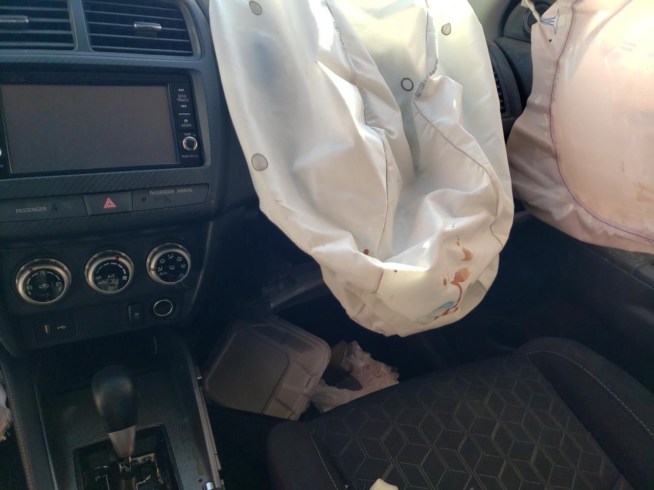 Photo 9 from auction – 2021 MITSUBISHI OUTLANDER with VIN JA4APUAU1MU013793