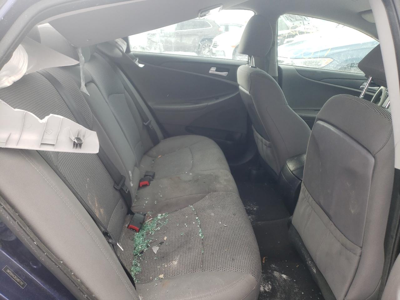 Photo 6 from auction – 2012 HYUNDAI SONATA GLS with VIN 5NPEB4AC8CH497743