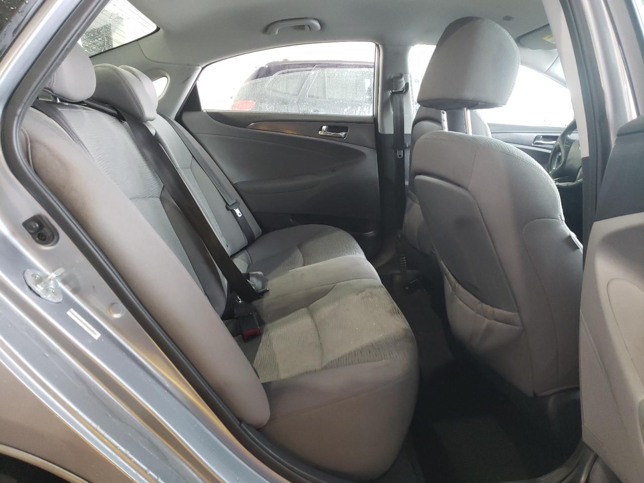 Photo 6 from auction – 2015 HYUNDAI SONATA HYB with VIN KMHEC4A47FA137182