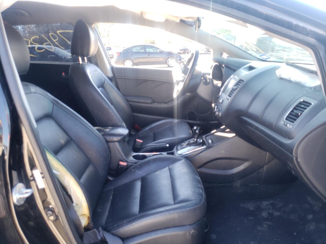 Photo 5 from auction – 2017 KIA FORTE EX with VIN KNAFX5A82H5673665