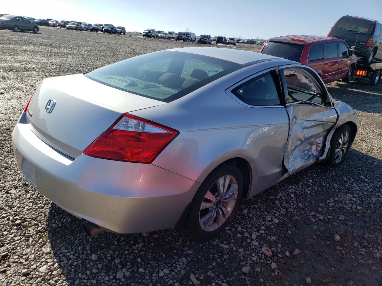 Photo 4 from auction – 2010 HONDA ACCORD EX with VIN 1HGCS1B70AA000293