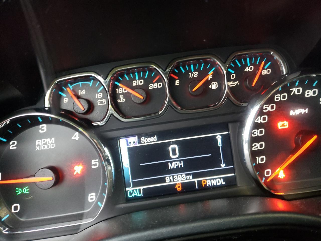 Photo 8 from auction – 2018 CHEVROLET SILVERADO with VIN 3GCUKREC0JG405484