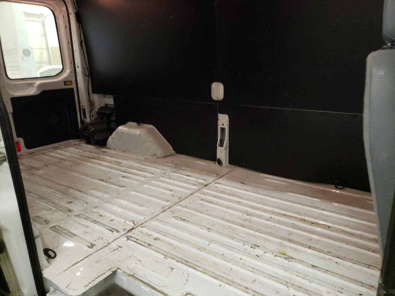 Photo 6 from auction – 2016 FORD TRANSIT T- with VIN 1FTBW2CVXGKB28643