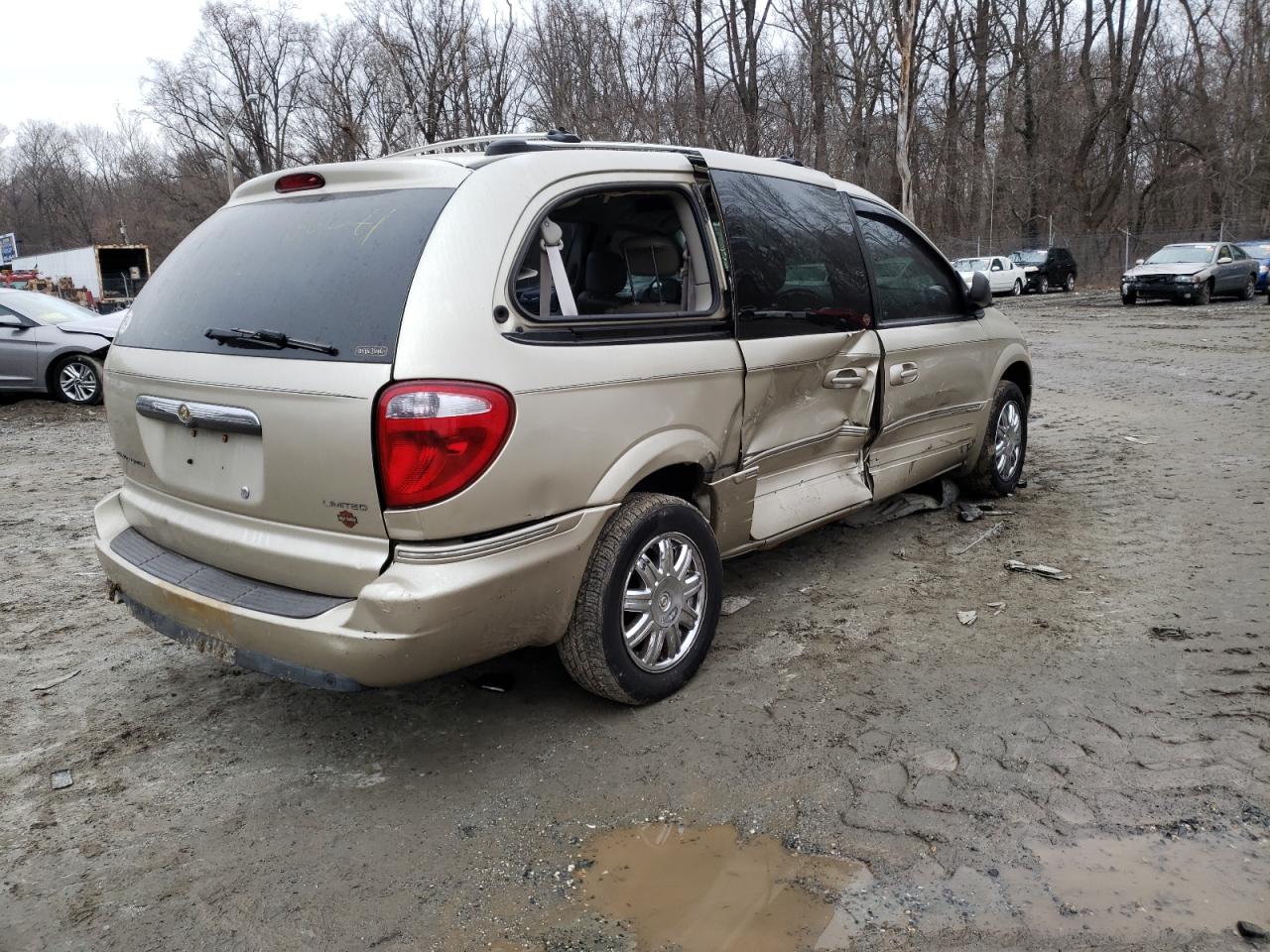 Photo 4 from auction – 2006 CHRYSLER TOWN & COU with VIN 2A4GP64L76R624503