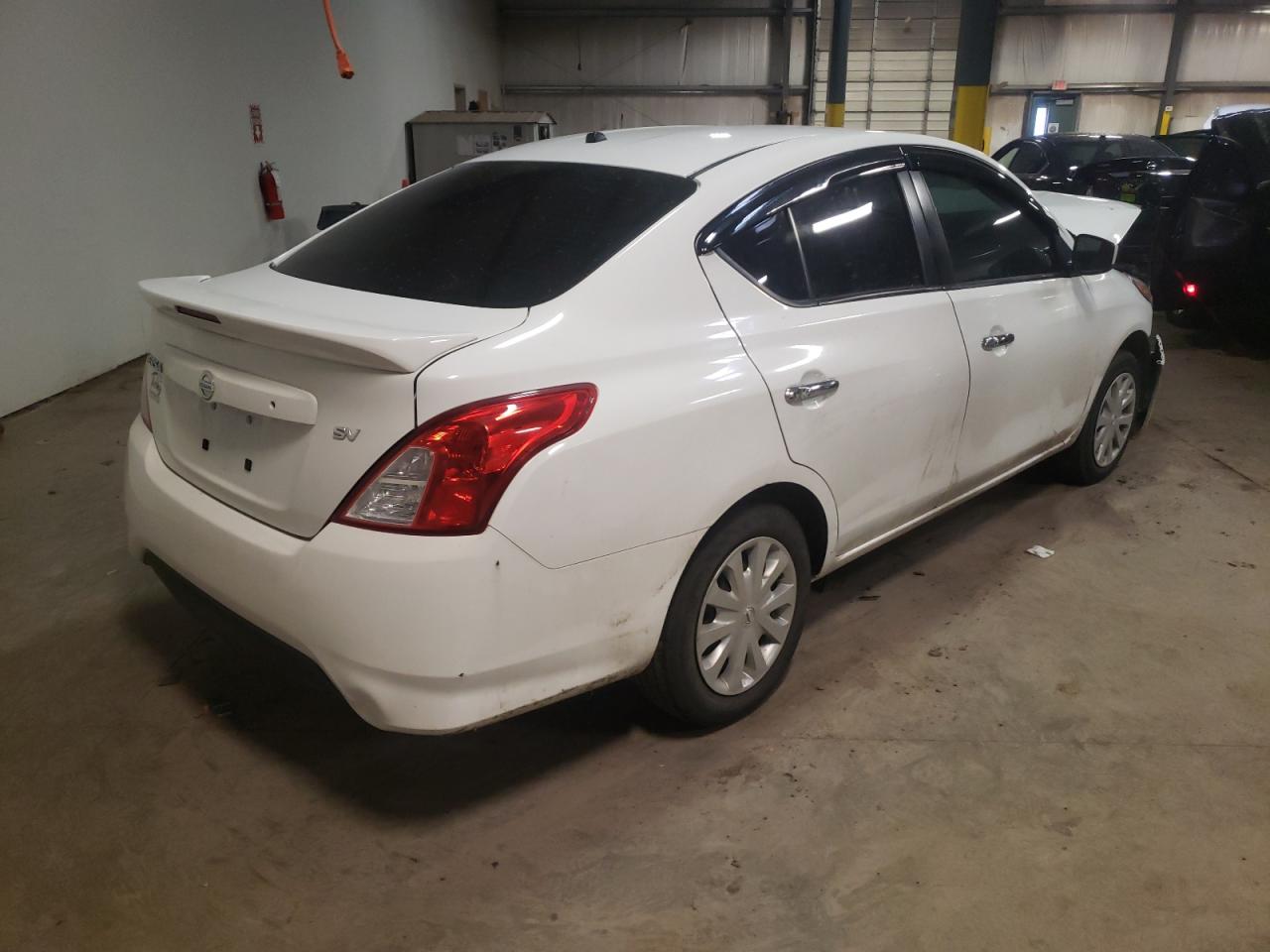 Photo 4 from auction – 2019 NISSAN VERSA S with VIN 3N1CN7AP4KL870183
