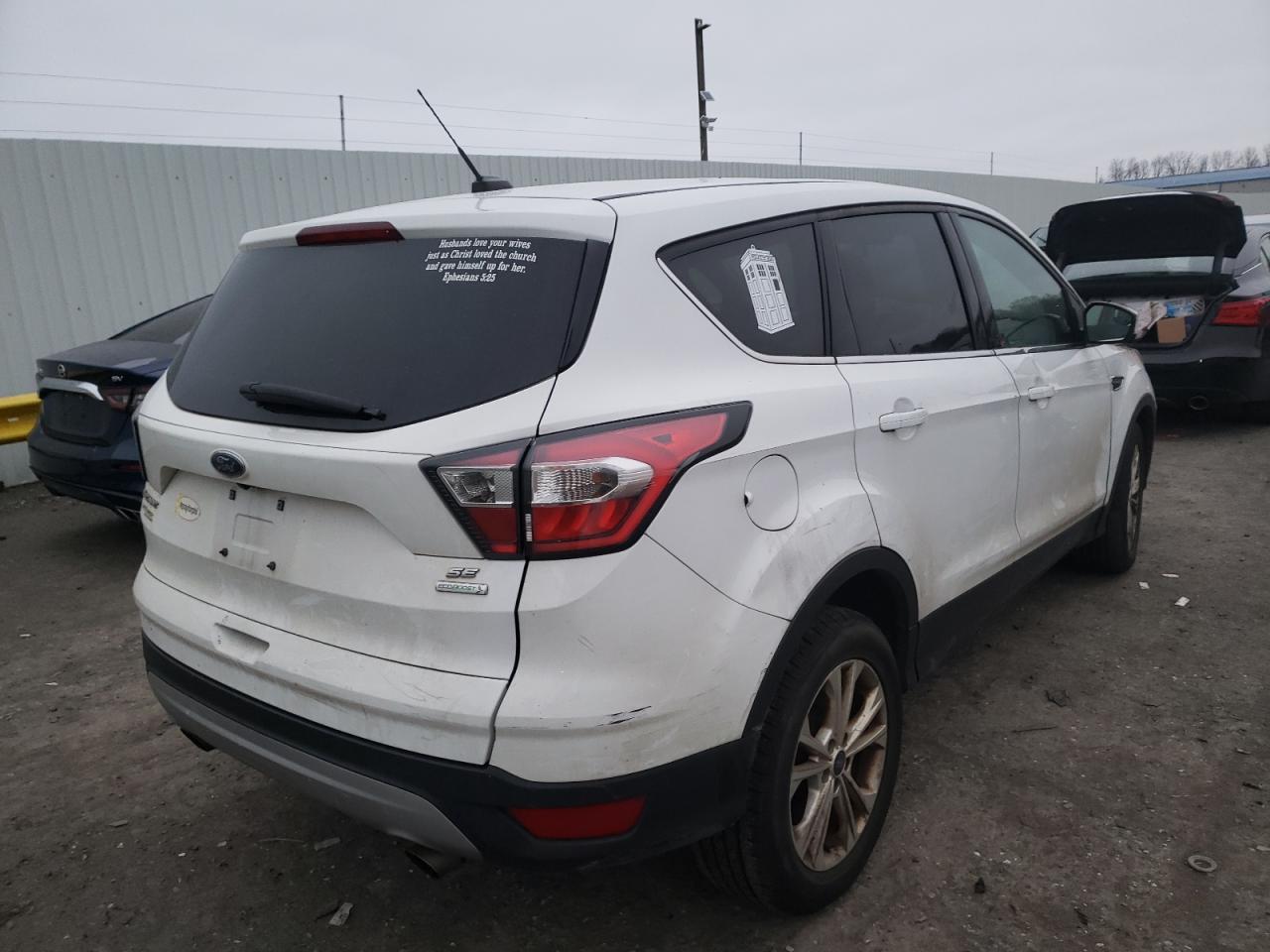 Photo 4 from auction – 2017 FORD ESCAPE SE with VIN 1FMCU0GD7HUA08106