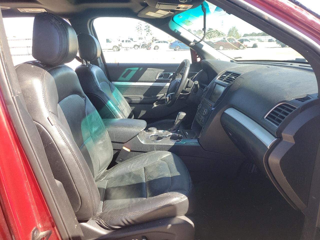صورة رقم 5 من المزاد - 2016 FORD EXPLORER X مع VIN 1FM5K8D87GGD00095