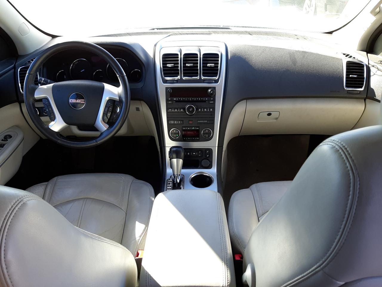 Photo 9 from auction – 2011 GMC ACADIA SLT with VIN 1GKKRRED5BJ123440