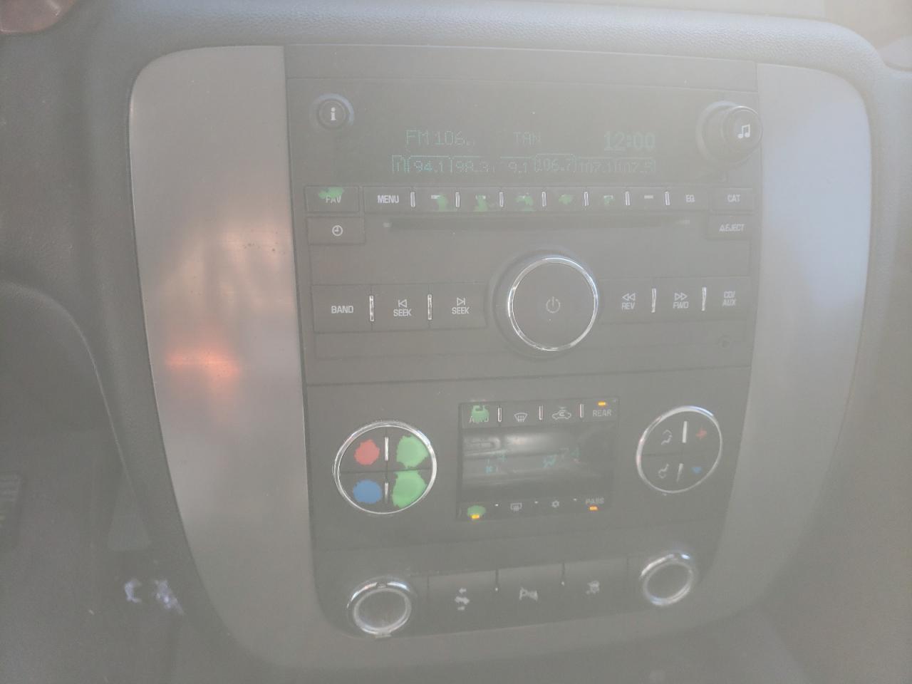 Photo 9 from auction – 2011 GMC YUKON SLE with VIN 1GKS1AE03BR179996
