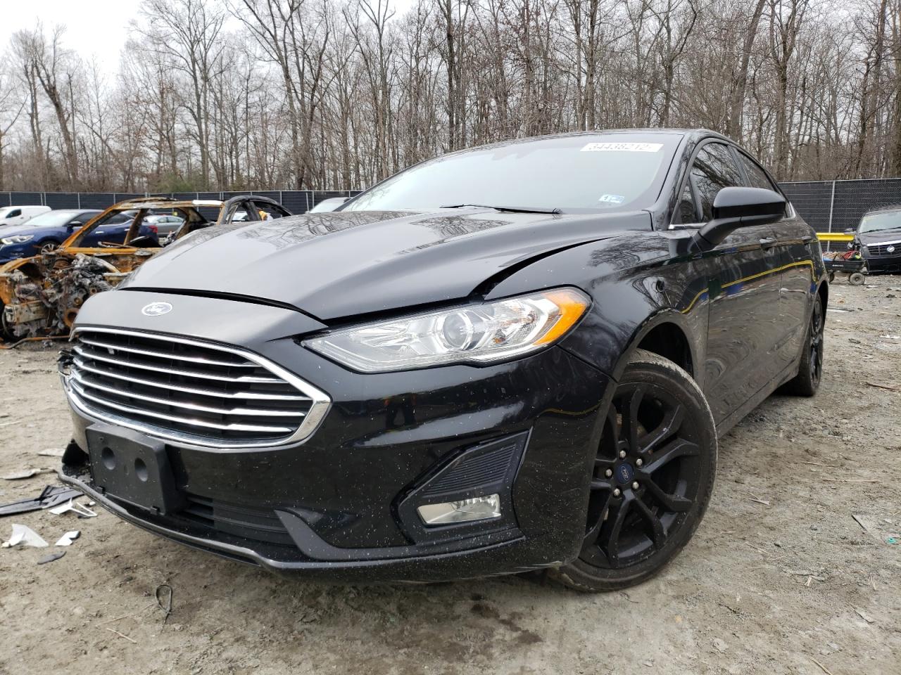 Photo 2 from auction – 2019 FORD FUSION with VIN 3FA6P0HD4KR162882
