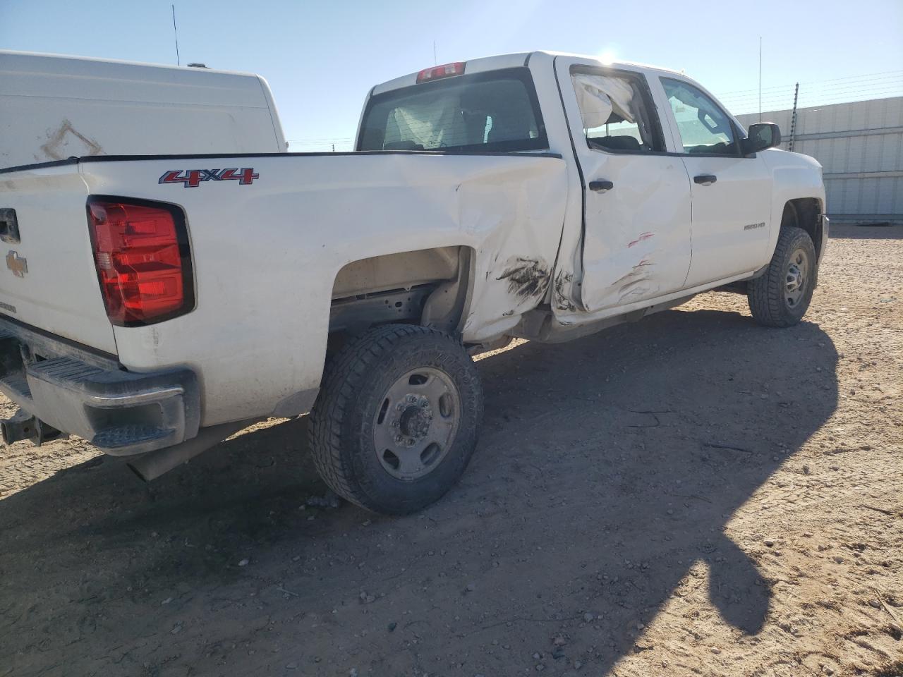 Photo 9 from auction – 2017 CHEVROLET SILVERADO with VIN 1GC1KUEG1HF216508
